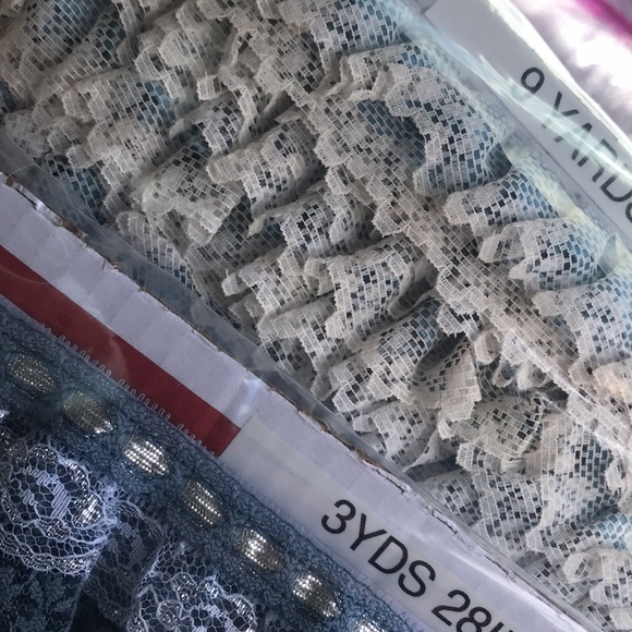 Decorative laces - Picture 5 of 6